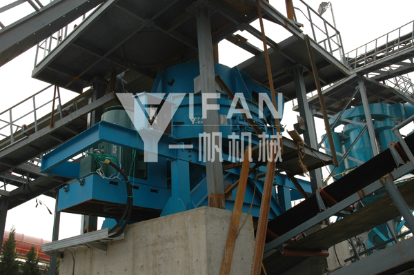 制砂機工作現(xiàn)場 制砂機工作現(xiàn)場